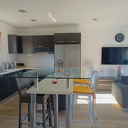 Bel Appartement, Terrasse Vue Mer, Sant Ambroggio * Lumio (Corsica)