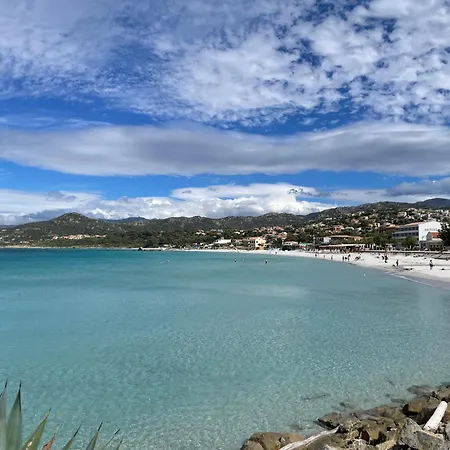 아파트 Bel Appartement, Terrasse Vue Mer, Sant Ambroggio *