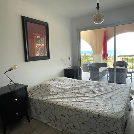 Bel Appartement, Terrasse Vue Mer, Sant Ambroggio 아파트