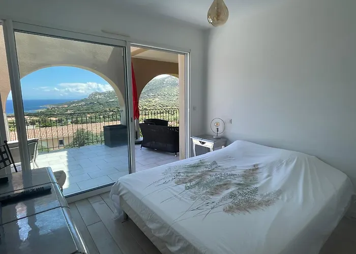 Bel Appartement, Terrasse Vue Mer, Sant Ambroggio *