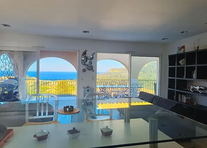 Bel Appartement, Terrasse Vue Mer, Sant Ambroggio 卢米奥